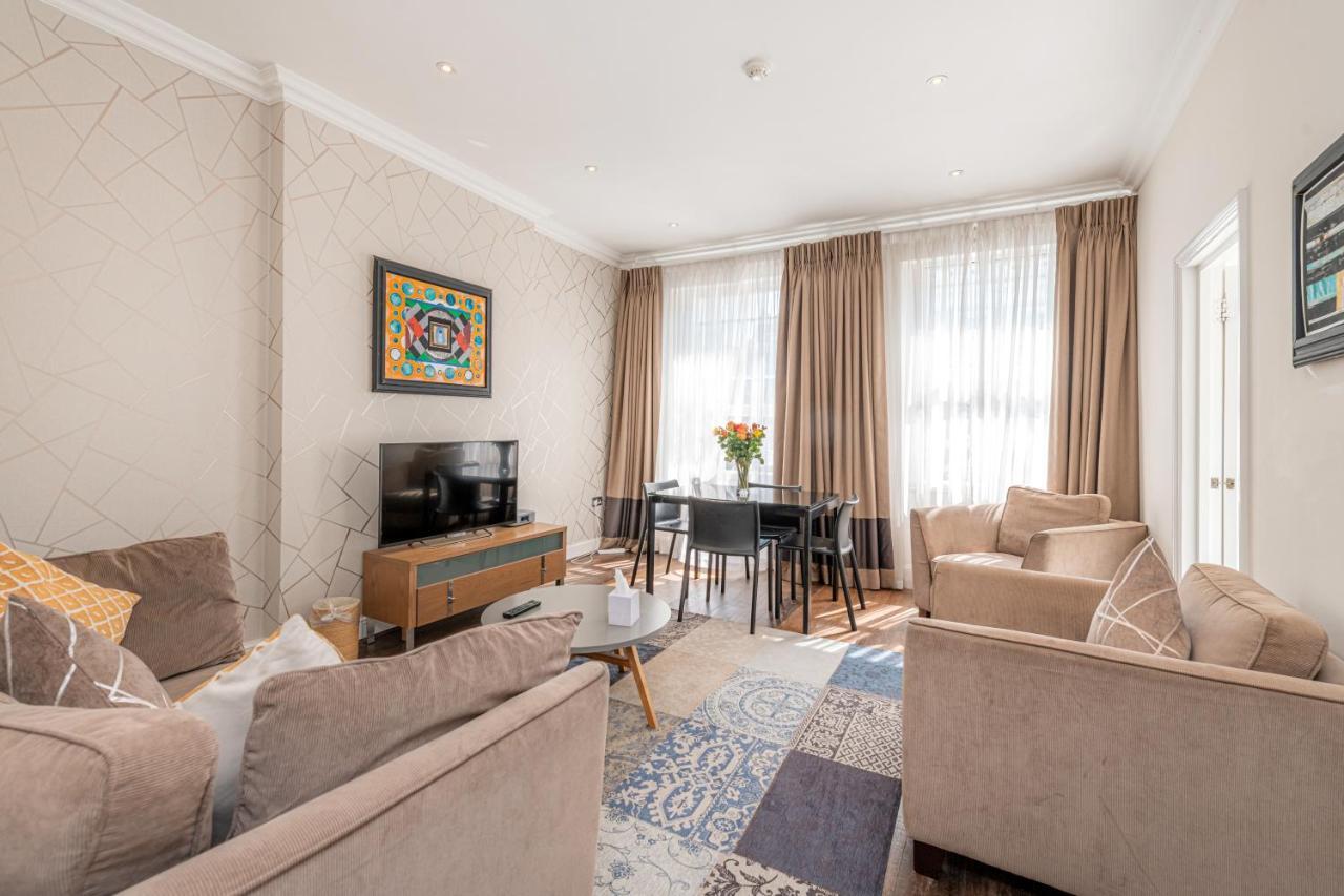Superior One-Bedroom Apartment